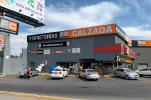 Ferreterías Calzada Suc.16 en Tlaquepaque