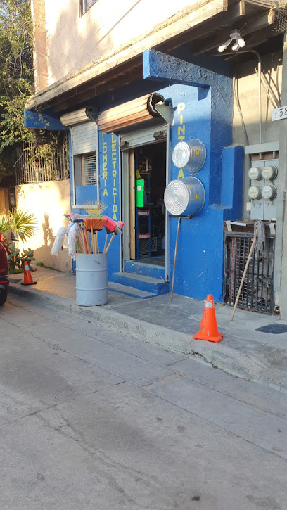 Ferretería Plomería y Eléctricidad Sauzal en Tijuana