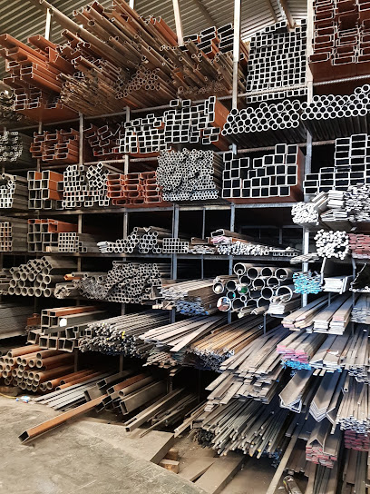 Ferretería La Nacional (José María Morelos y Pavón) en San Luis Potosí