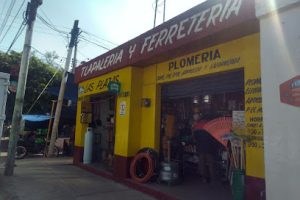 Ferretería Las Plazas en Querétaro