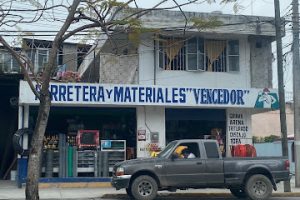Ferretería y Materiales Vencedor en Poza Rica